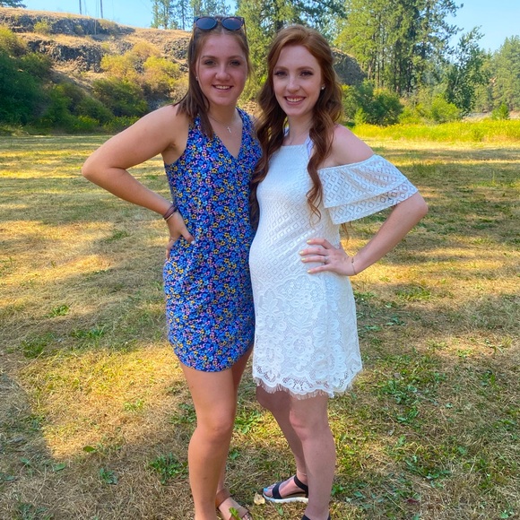 Meet your Posher, Tessa - Picture 1 of 1